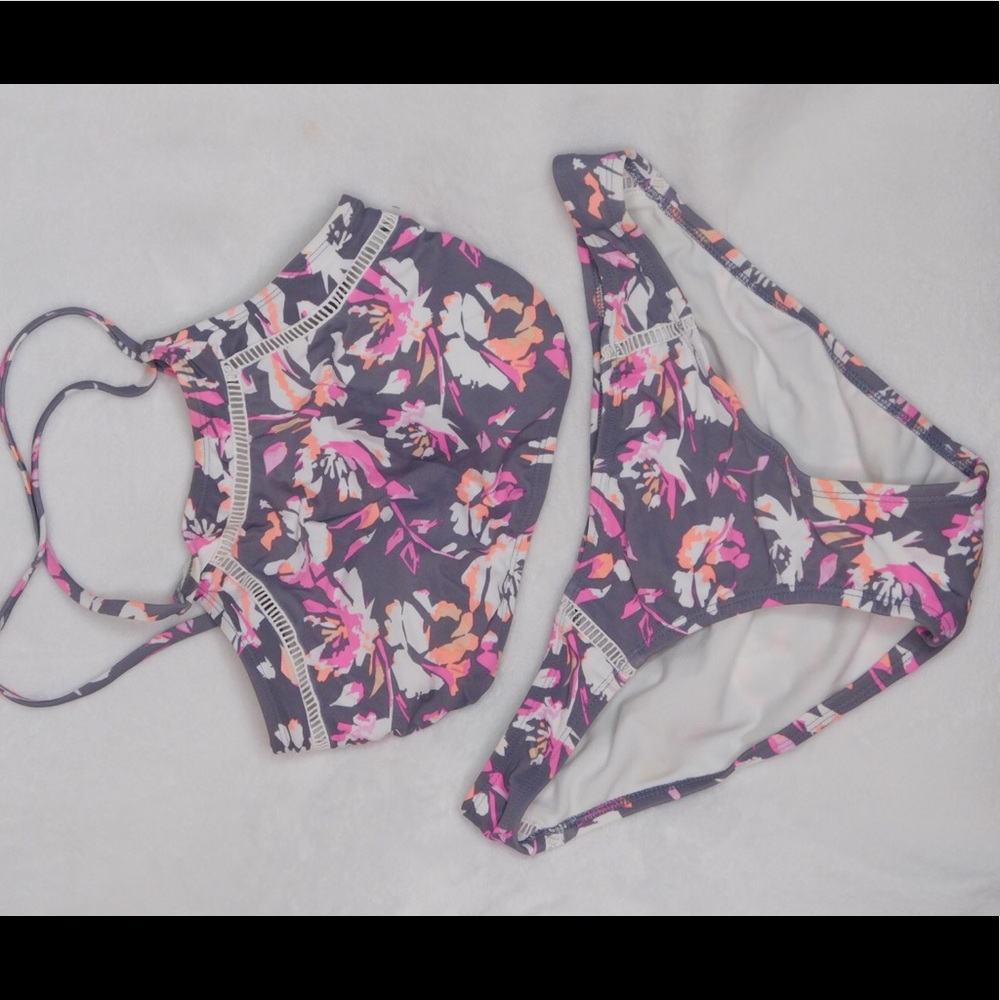 Swim suit